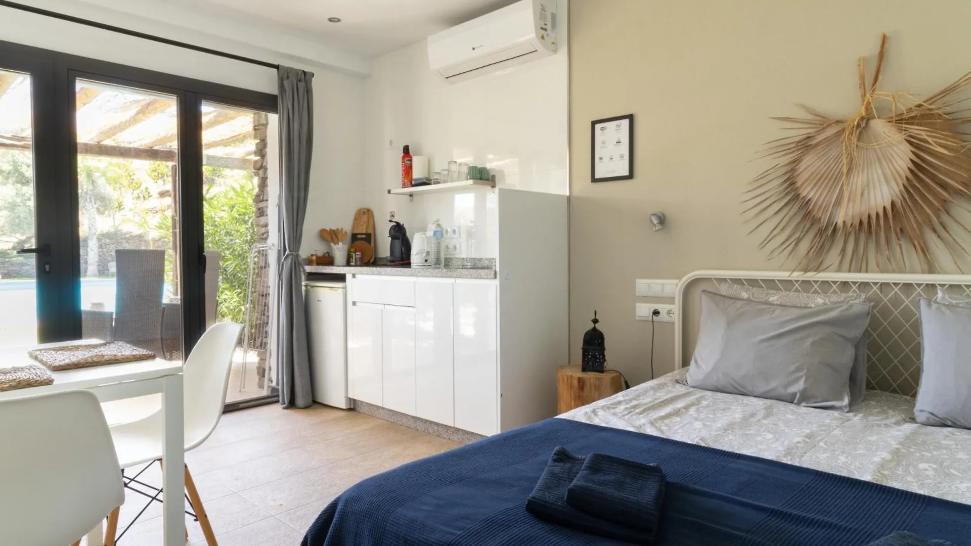 La Casa Del Burro Bed & Breakfast Nerja 0*,  Spain