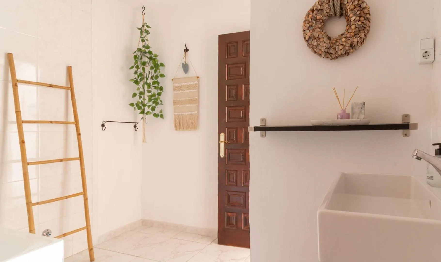 La Casa Del Burro Bed & Breakfast Nerja